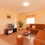 Mara * 德拉格